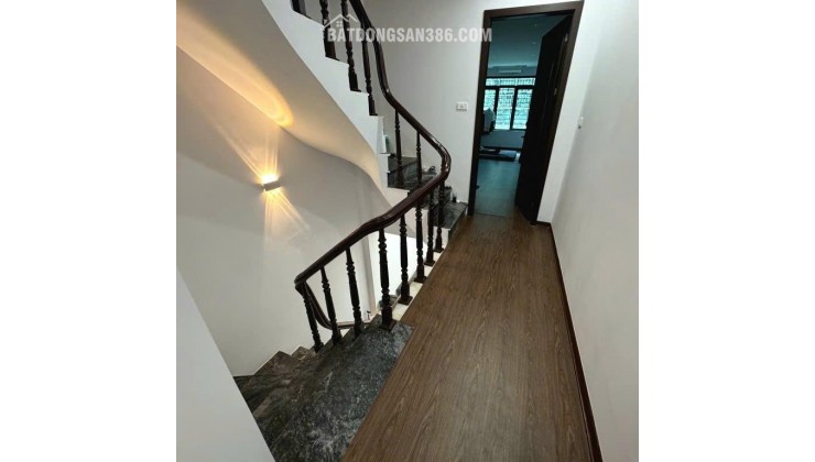 BÁN NHÀ PHƯỜNG ĐỊNH CÔNG, QUẬN HOÀNG MAI, Ô TÔ VÀO NHÀ 51M2 4 TẦNG 11,5 TỶ